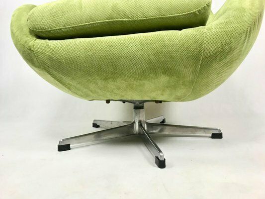 1217.0 Czech Peggy Swivel Armchair From Up Závody Rousinov, 1970s photo