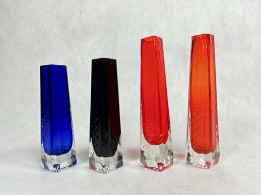 Sommerso Glass Vases From Veb Kunstglas Wasungen, 1970s, Set Of 4 photo vinterior