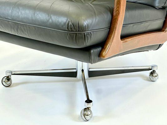 Mid Century Swivel Black Leather Armchair, 1970s photo vinterior