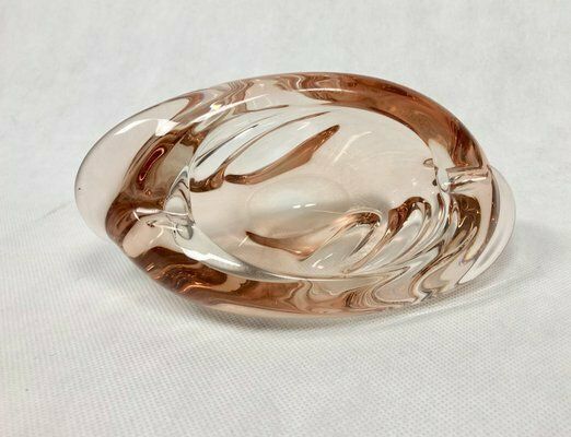 Glass Ashtray In Rose By Rudolf Beránek For Skrdlovice, 1960s photo Home Decor
