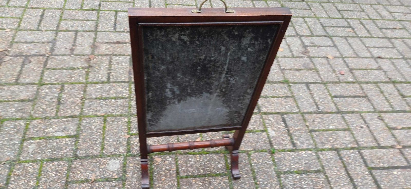photo furniture Stunning Top Quality Mahogany Glazed Fire Screen With Galleon Tapestry Unusually Thin Perfect For Smaller Fireplace.