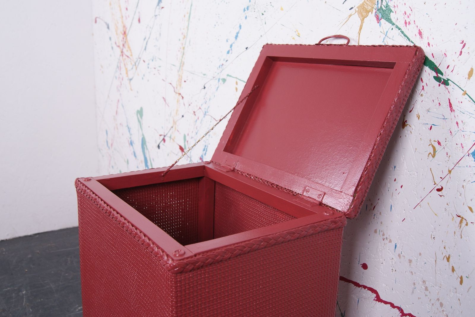 Laundry Basket Customised In Eating Room Red photo 115.0