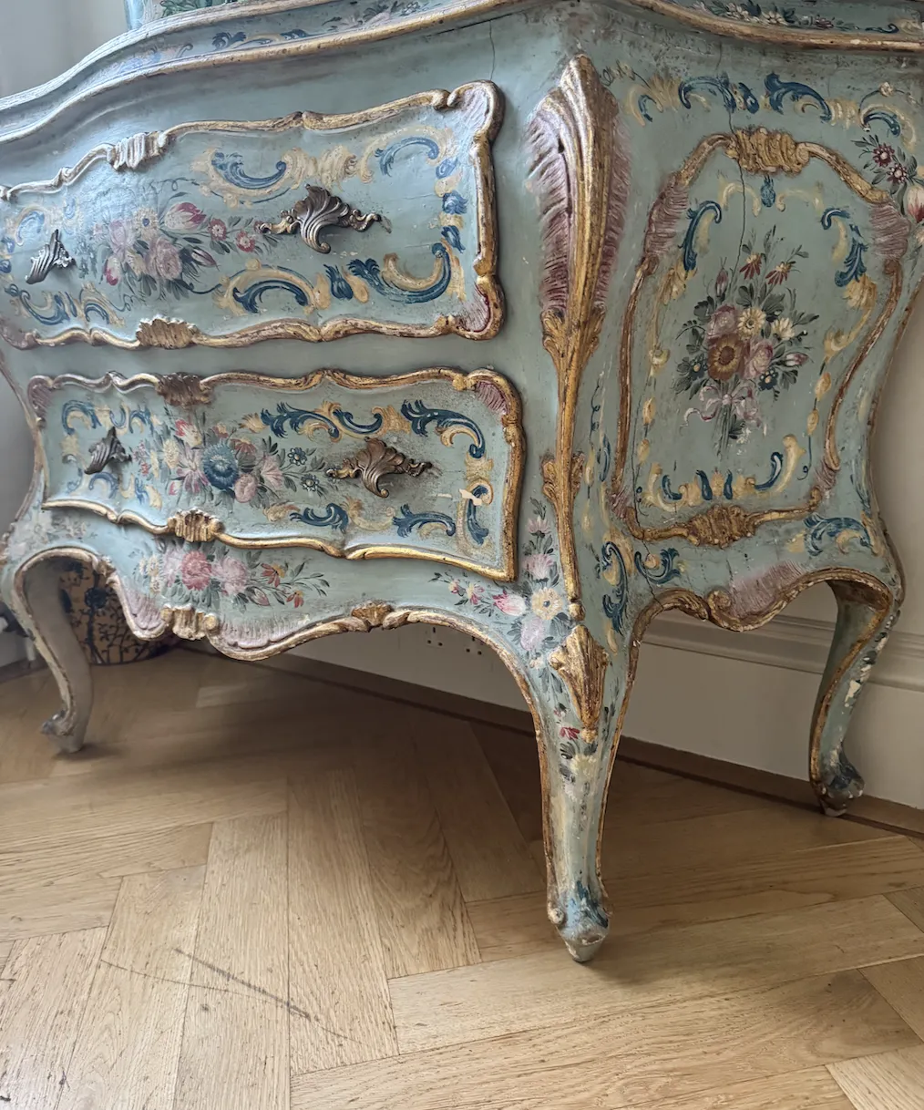 18th Century Chest Of Drawers photo Furniture