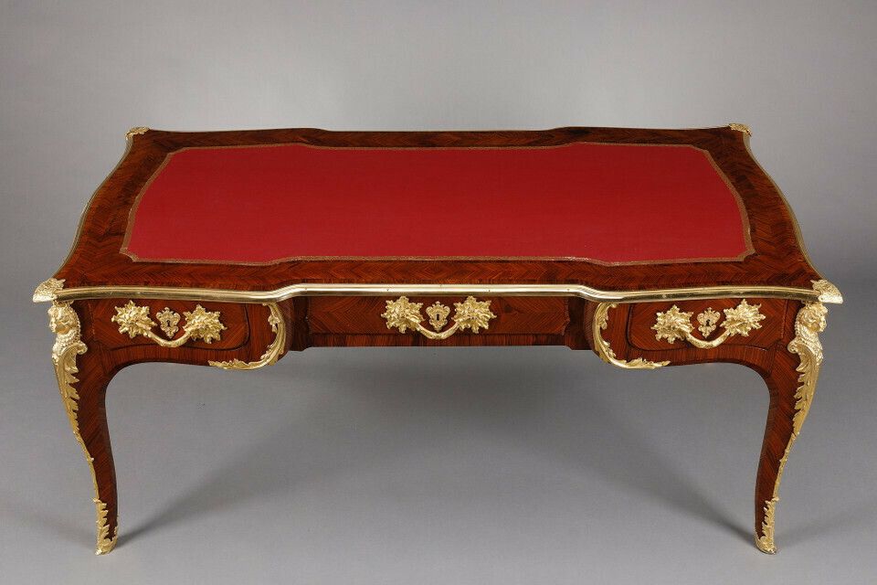 Large Flat Desk In Inlaid Rosewood Veneer In The Louis XV Style photo 14725.0
