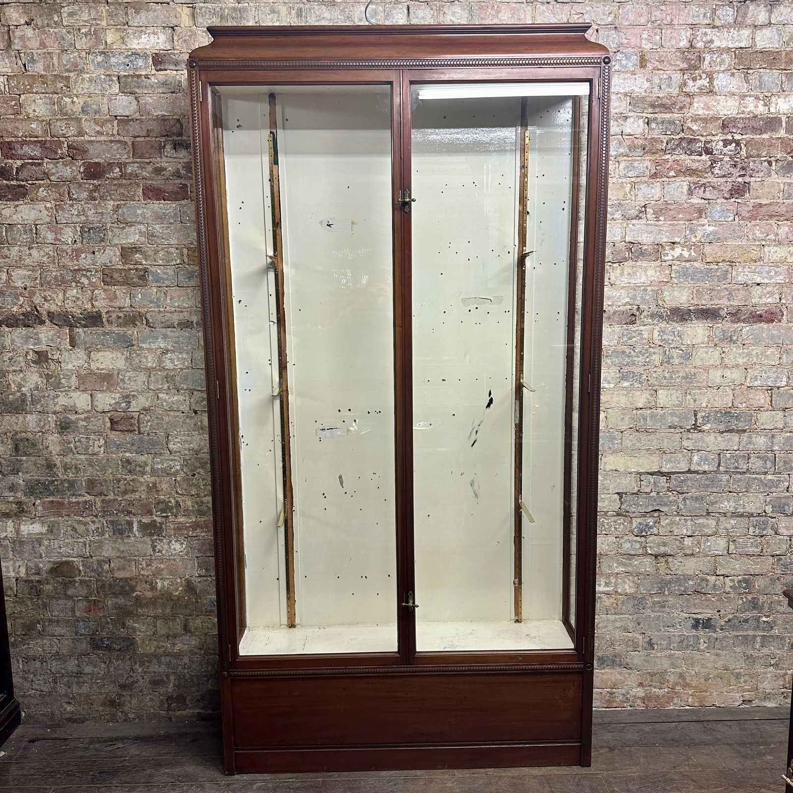 Jewellers Shop Display Cabinet