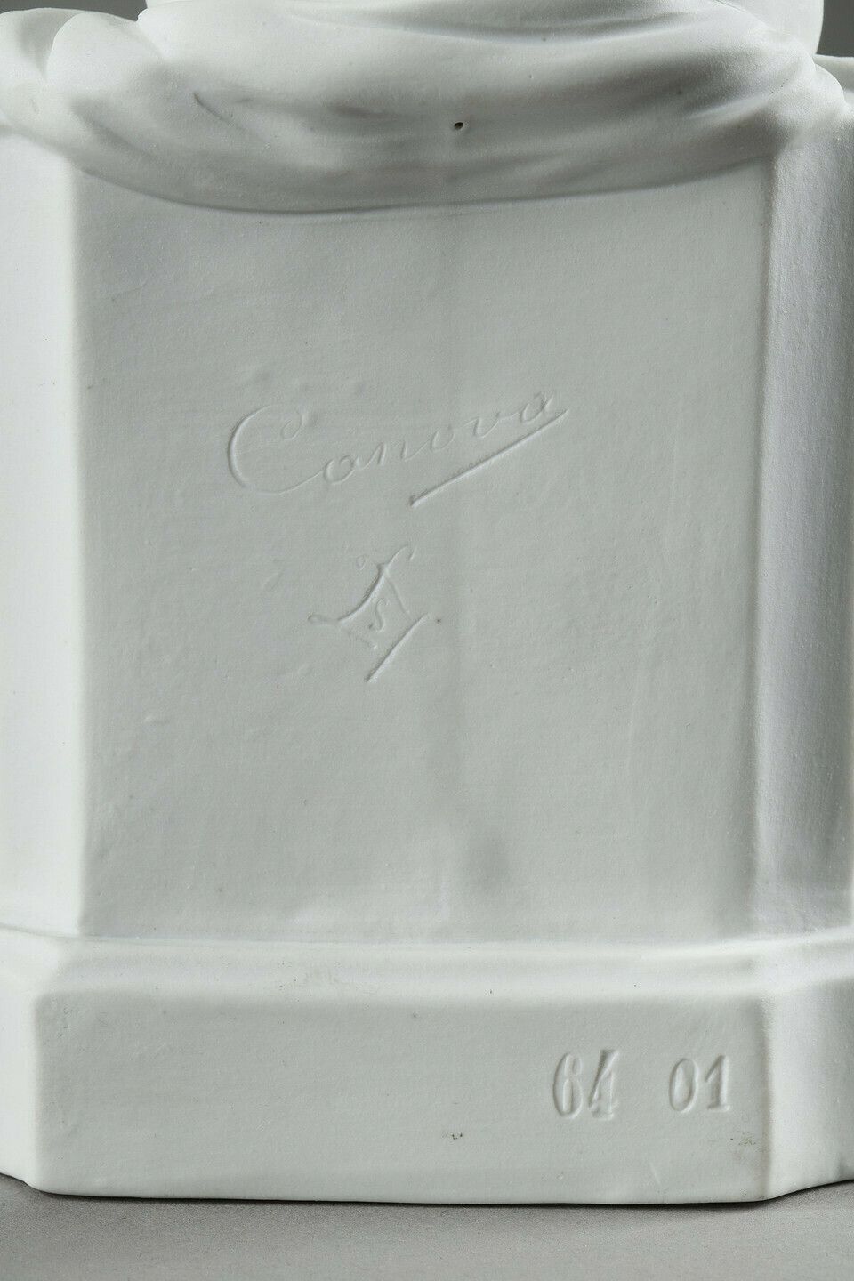 1375.0 Two Subjects At Biscuit Representing The Child Reading And The Child Drawing. photo