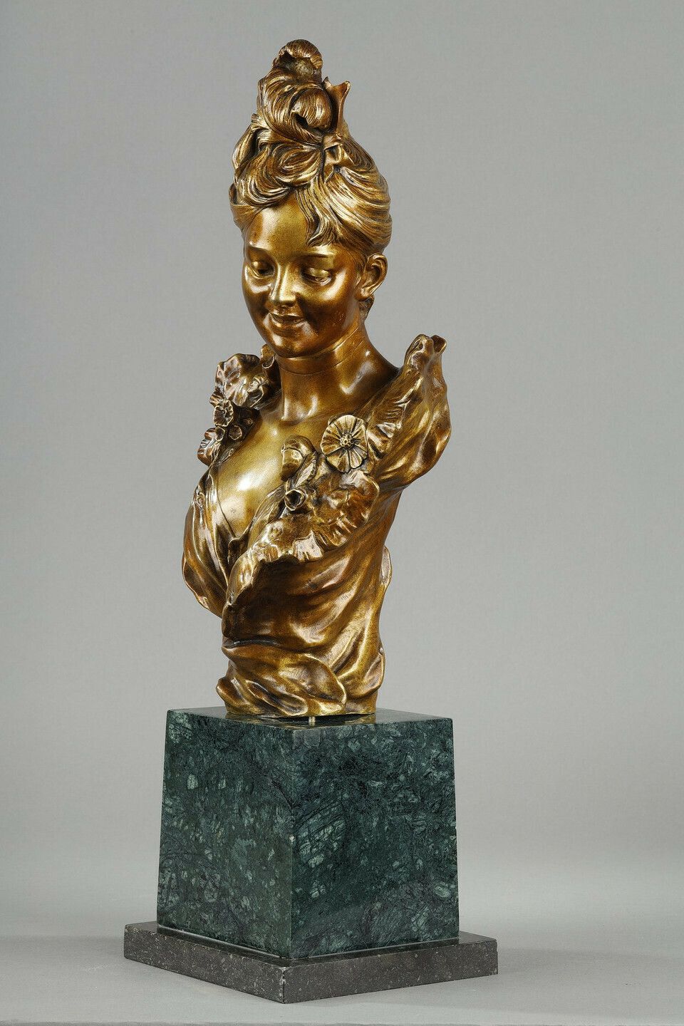 Bust Of A Young Belle époque Woman By Victor Léopold Bruyneel photo Art