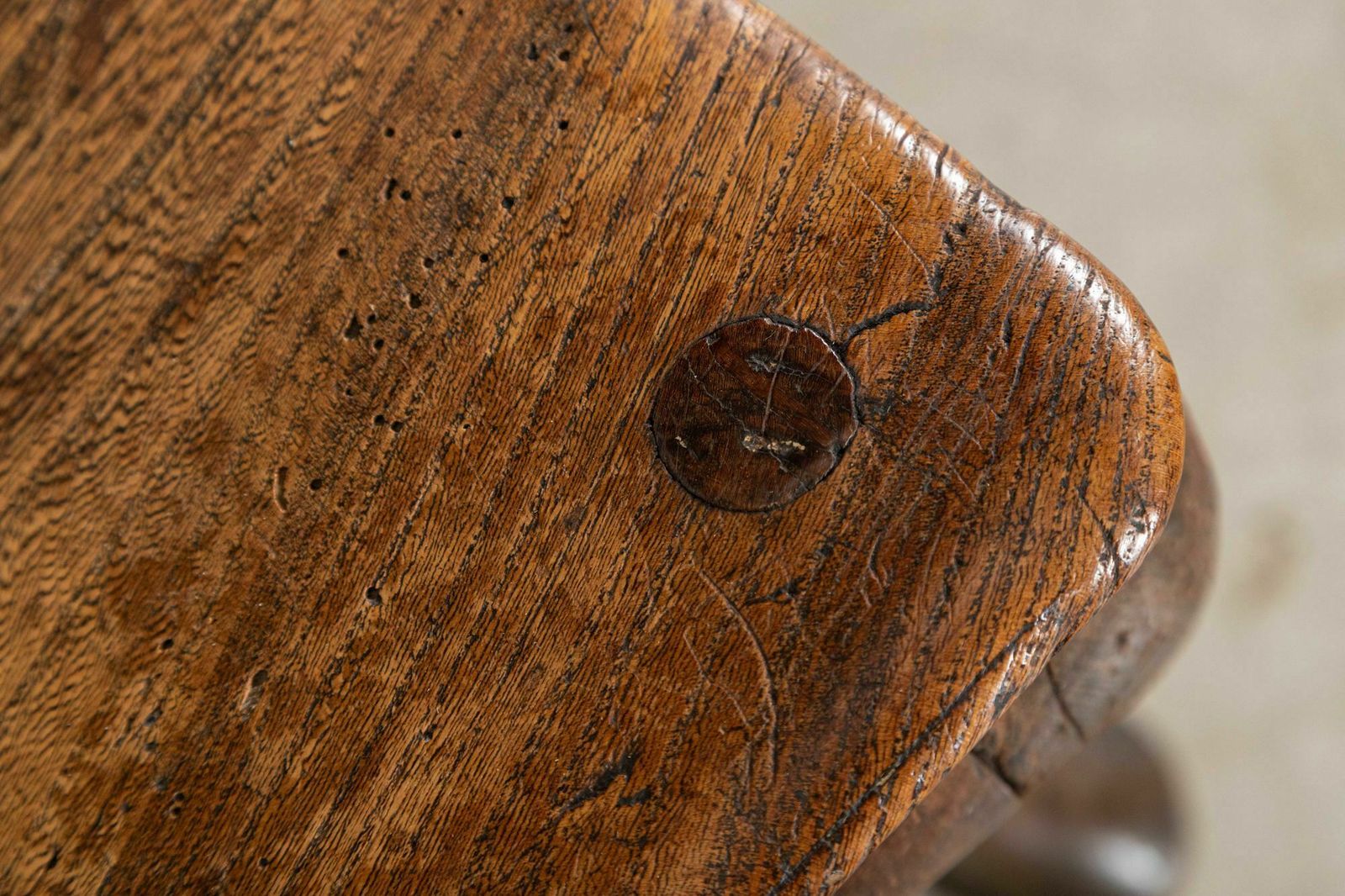 3853.0 19thc English George III Oak & Elm Comb Back Chair photo