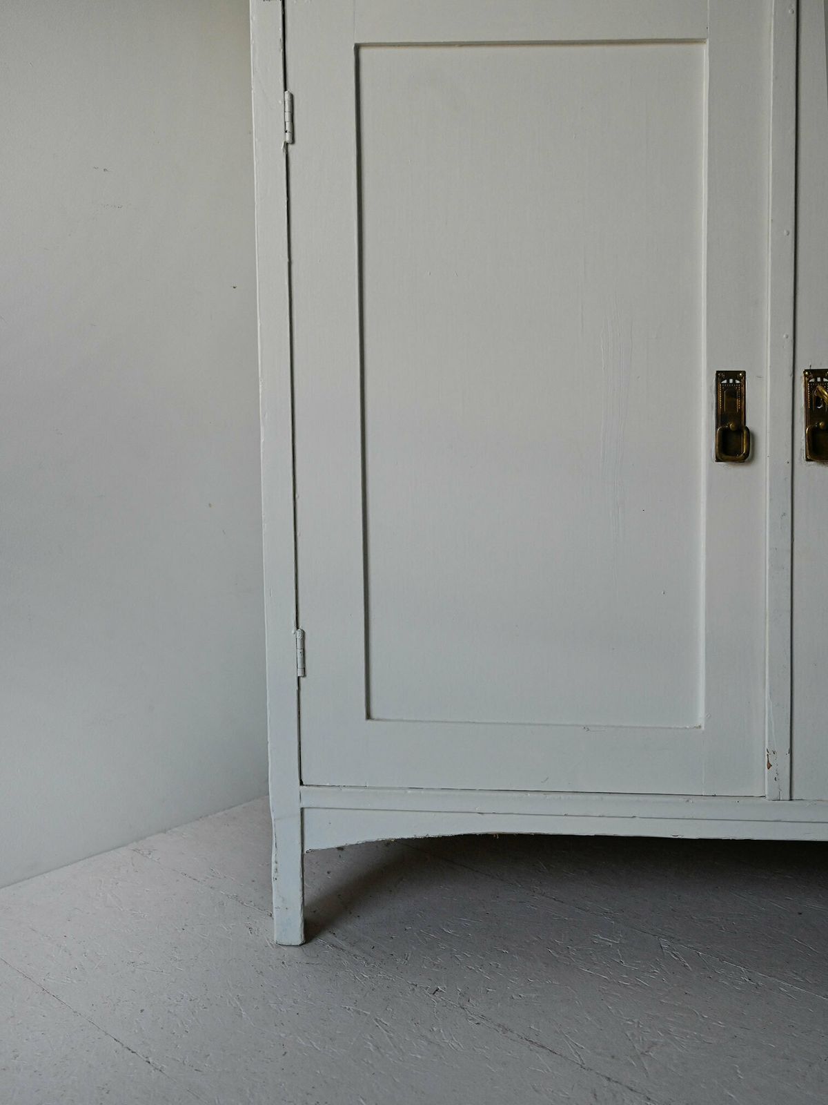 White Decò Sideboard photo buy