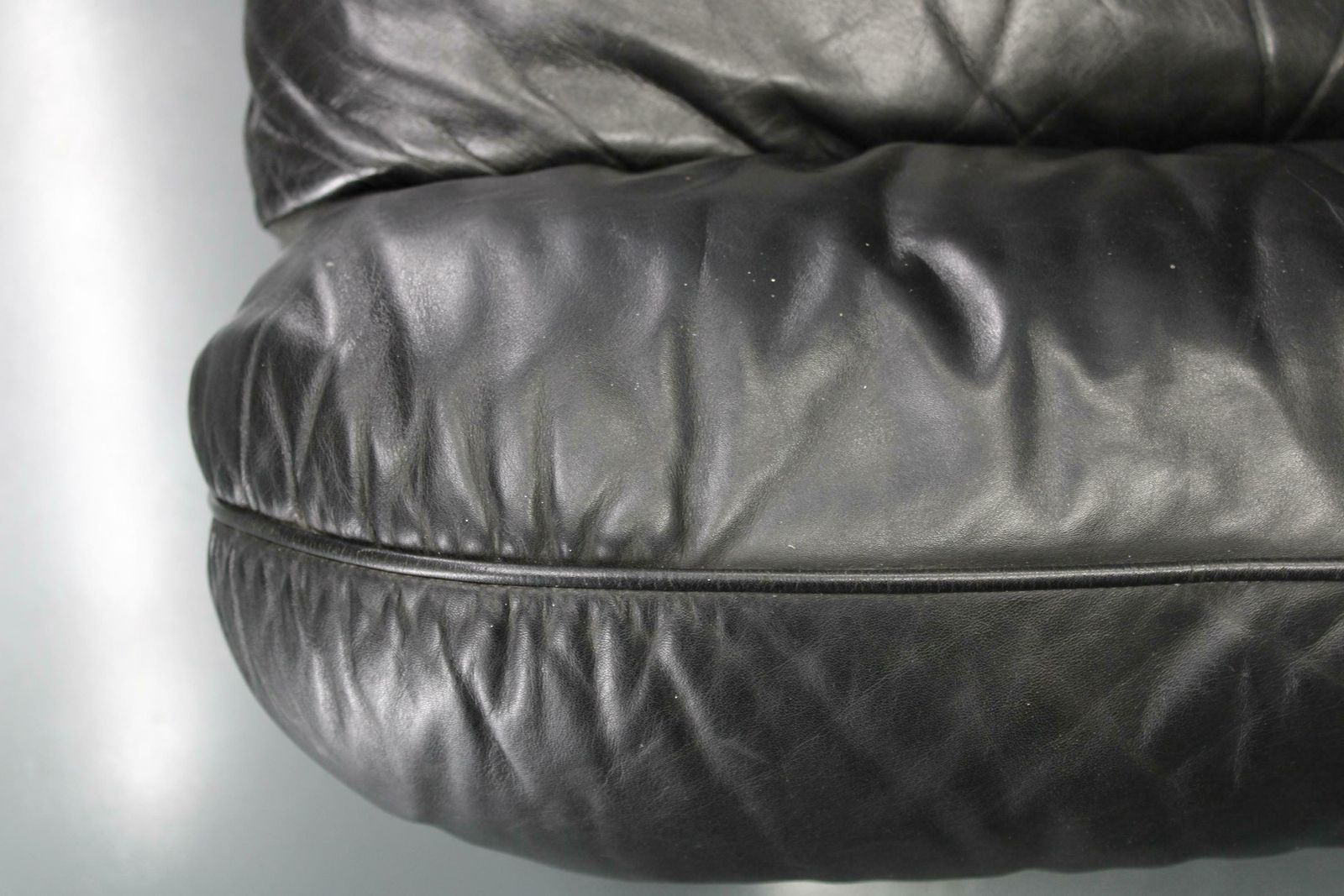 5729.0 1970 Kurt Hvitsjö Rare “Hannibal” Black 3  Seater Sofa For Isku, Finland photo