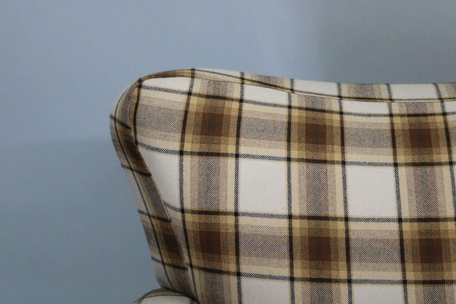 1940s Pair Of Large Italian Club Armchairs photo Furniture