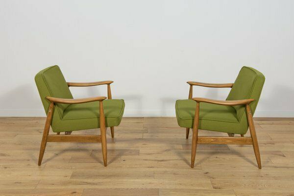 Gfm 87 Armchairs By Juliusz Kedziorek For Gościcińskie Furniture, Poland, 1960s, Set Of 2 photo vinterior