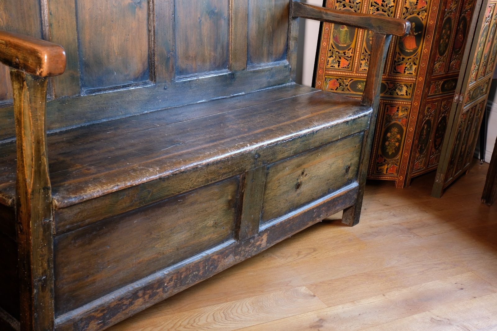 19th Century Welsh Oak Settle With Painted Panels & Storage photo for sale