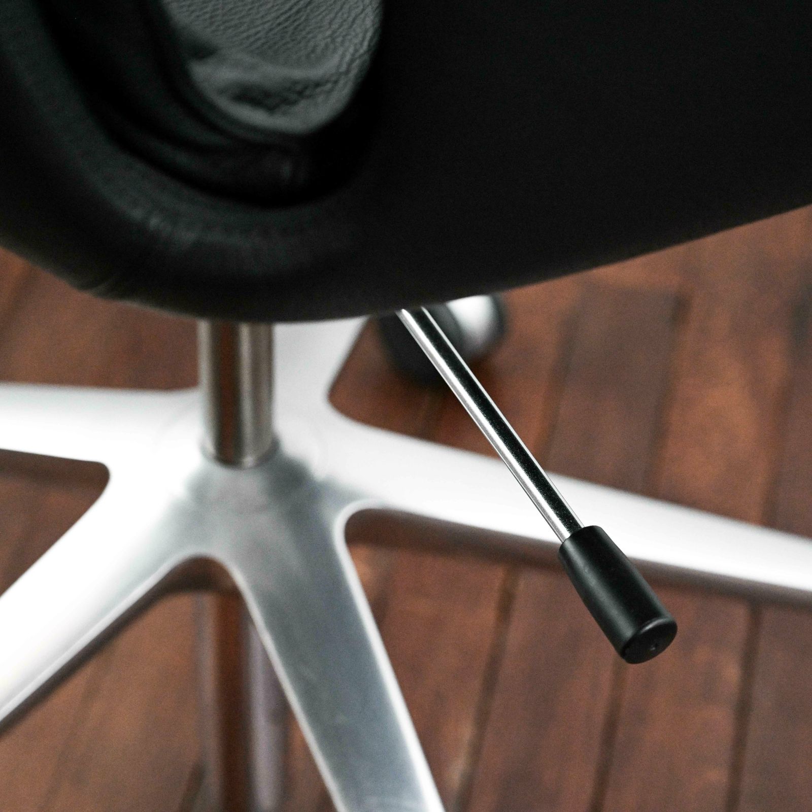 Furniture Swivel Chair Pk 6725 5r Produced By Walter Knoll photo