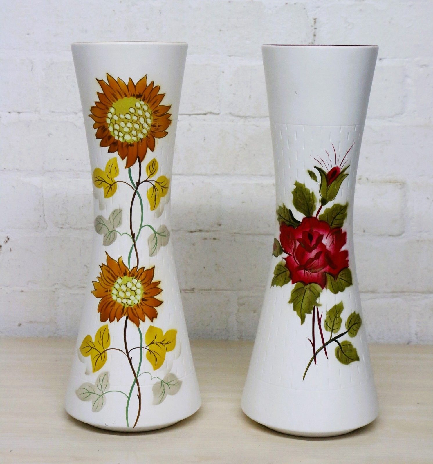 Two Large Ellgreave Vases 1960's Ceramic Mid Century Modern Kitsch  Vgc For Age photo vintage
