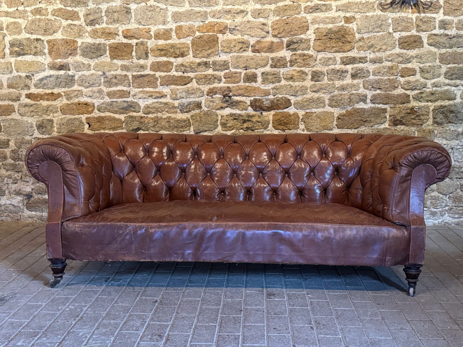 photo furniture Antique Chesterfield Sofa, Leather 3 Seater C1870 By Hampton & Sons Of Pall Mall