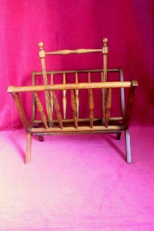 photo vinterior Vintage Mid Century Hout Magazine/ Newspaper Rack From Paris