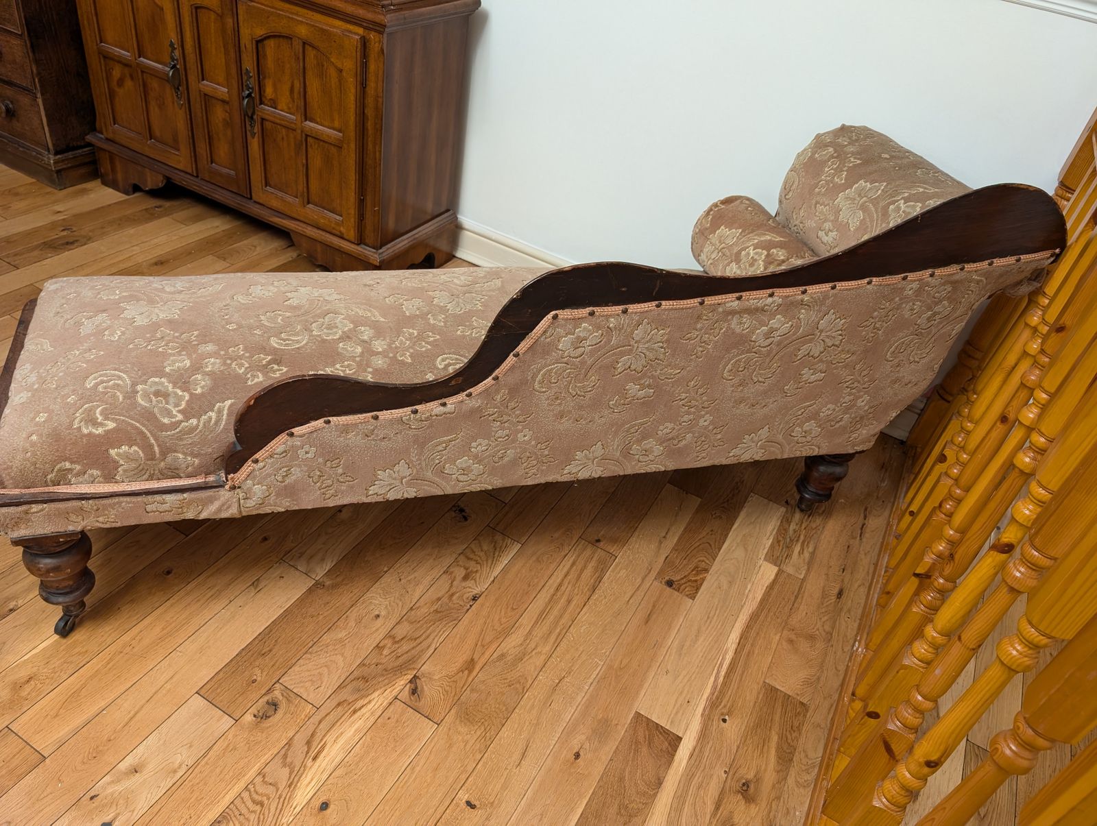 Antique Chaise Longue. Original Upholstery, With Rolled Cushion. photo furniture