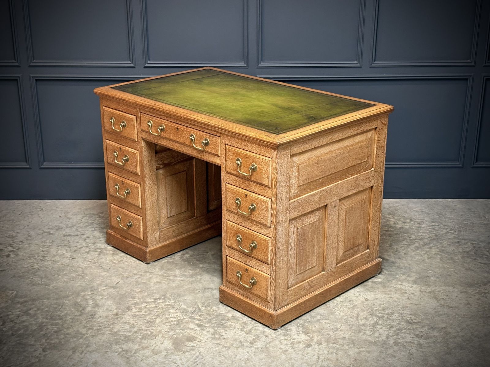 Furniture Freestanding Oak Kneehole Desk photo