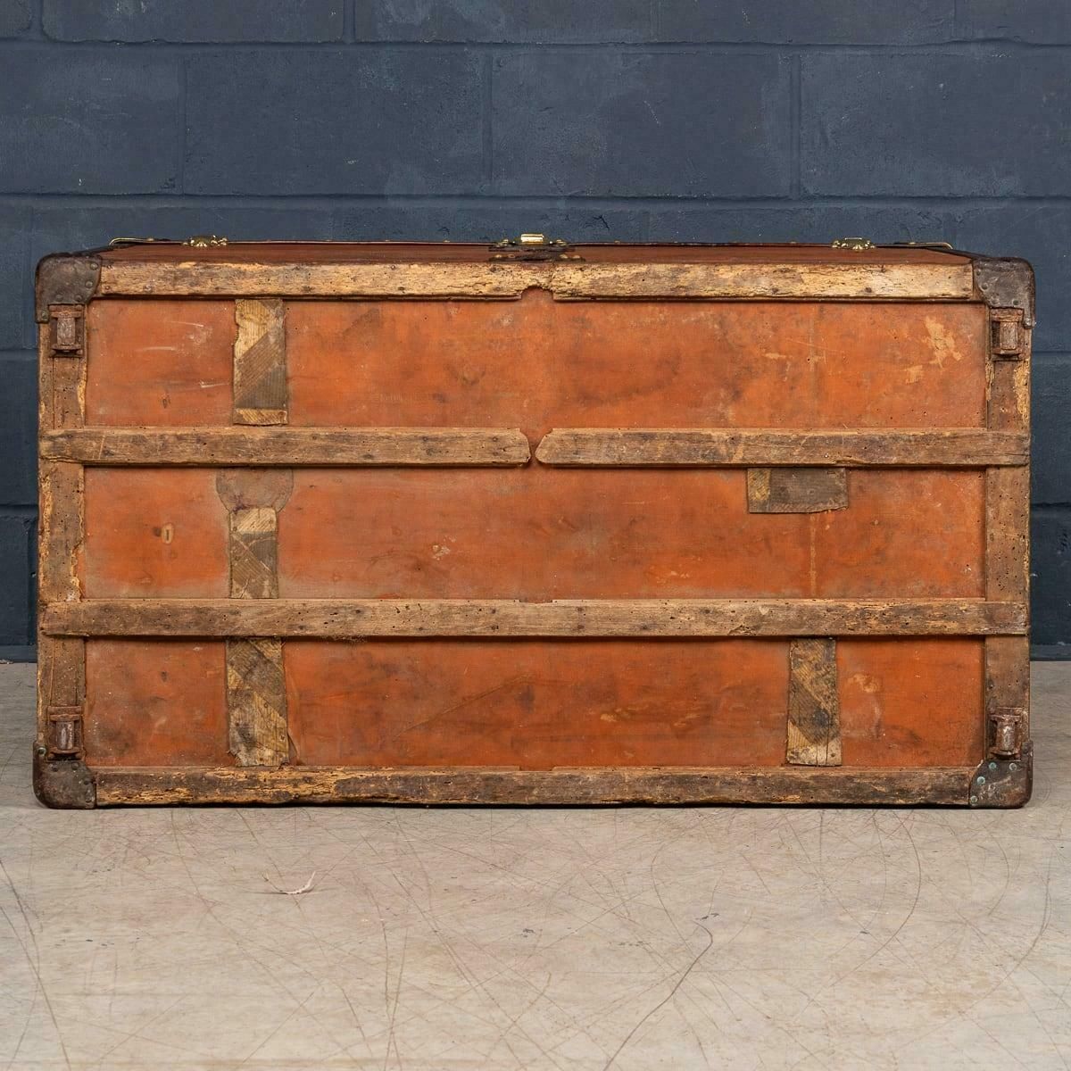 photo vinterior Antique 20thc Louis Vuitton "Malle Haute" Trunk In Orange Vuittonite Canvas
