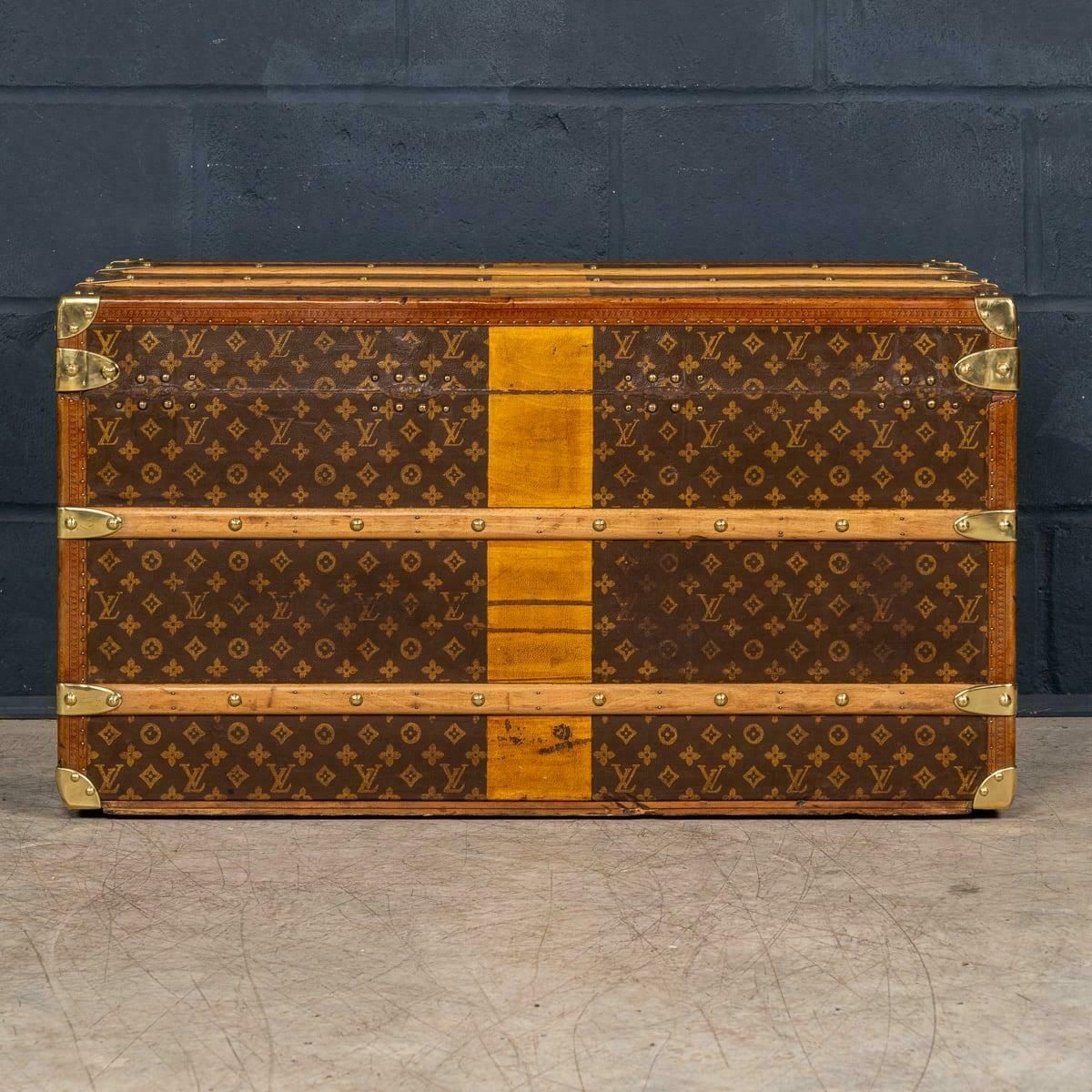 Furniture 20th Century Louis Vuitton Courier Trunk In Monogram Canvas, France C.1930 photo