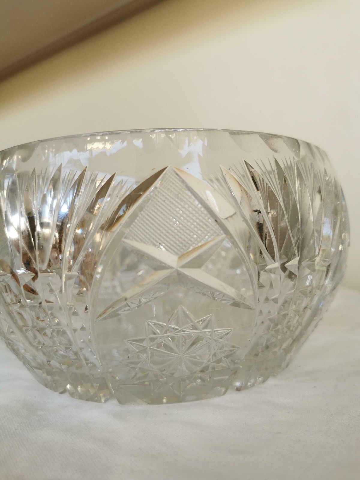 Vintage Crystal Glass Bowl 1970s / Heavy Thich Lead Fruit Bowl / Table Centerpiece / Flower Bowl / Bohemian Style Crystal Glass photo for sale