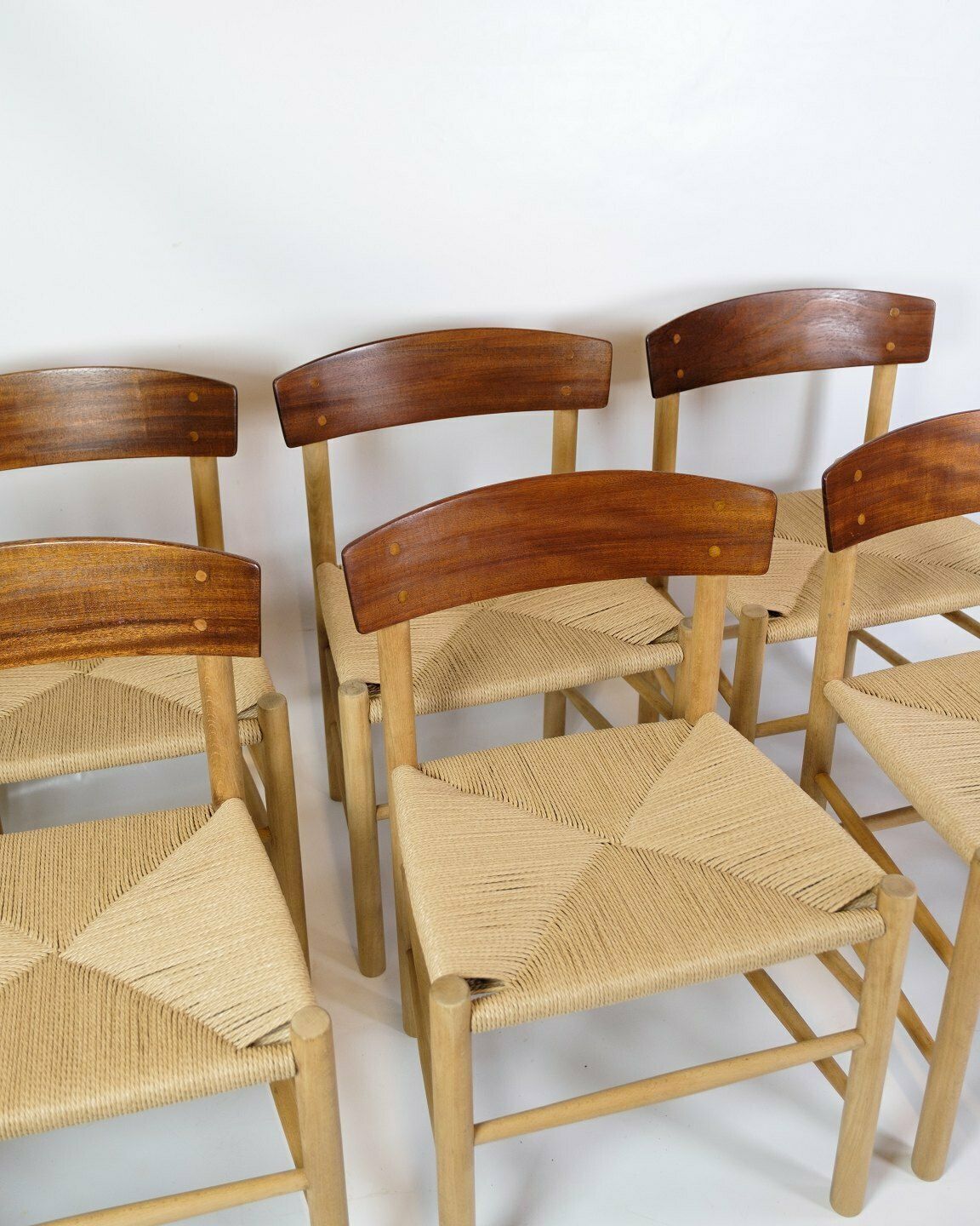Set Of 6 Dining Chairs  "Folke Chair" Model J39 In Teak & Oak By Børge Mogensen For Fdb Furniture From 1950s photo furniture