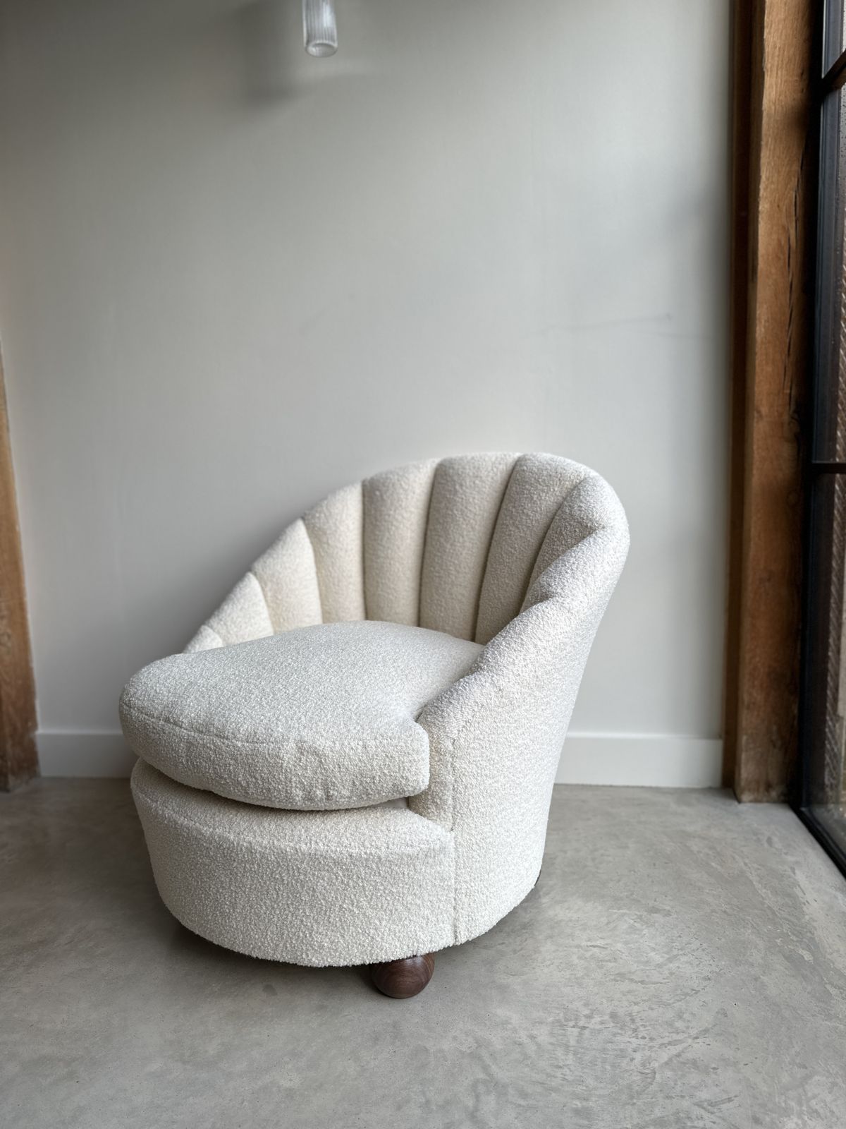 Mid Century Fluted Boucle Tub Chair photo vinterior