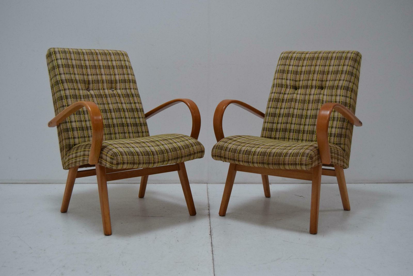 Set Of Two Armchairs By Jaroslav šmídek For Ton, 1960s. photo furniture