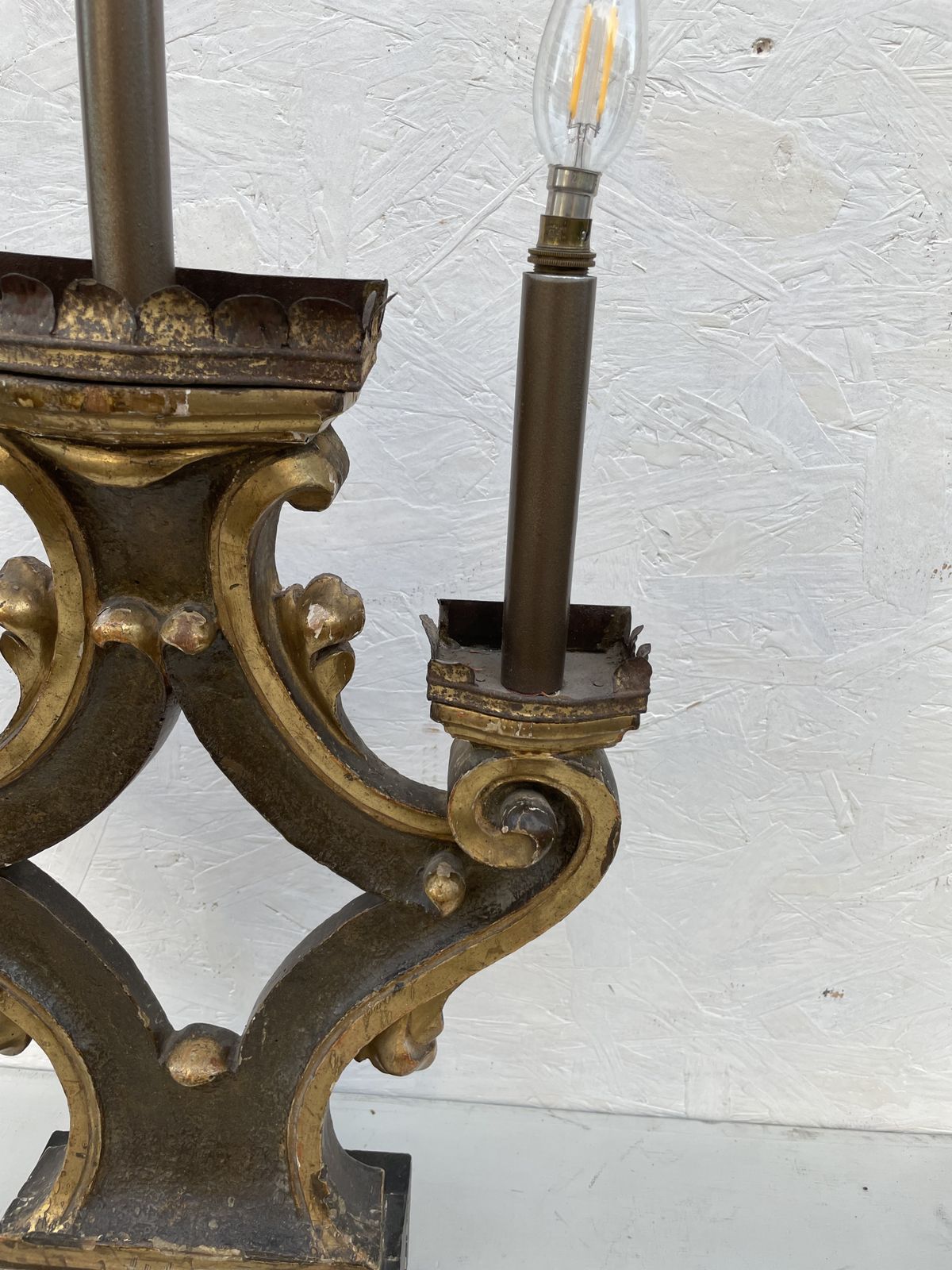 Pair Of Carved, Painted, And Giltwood Three Light Table Lamps Incorporating 19th Century And Later Elements photo vintage