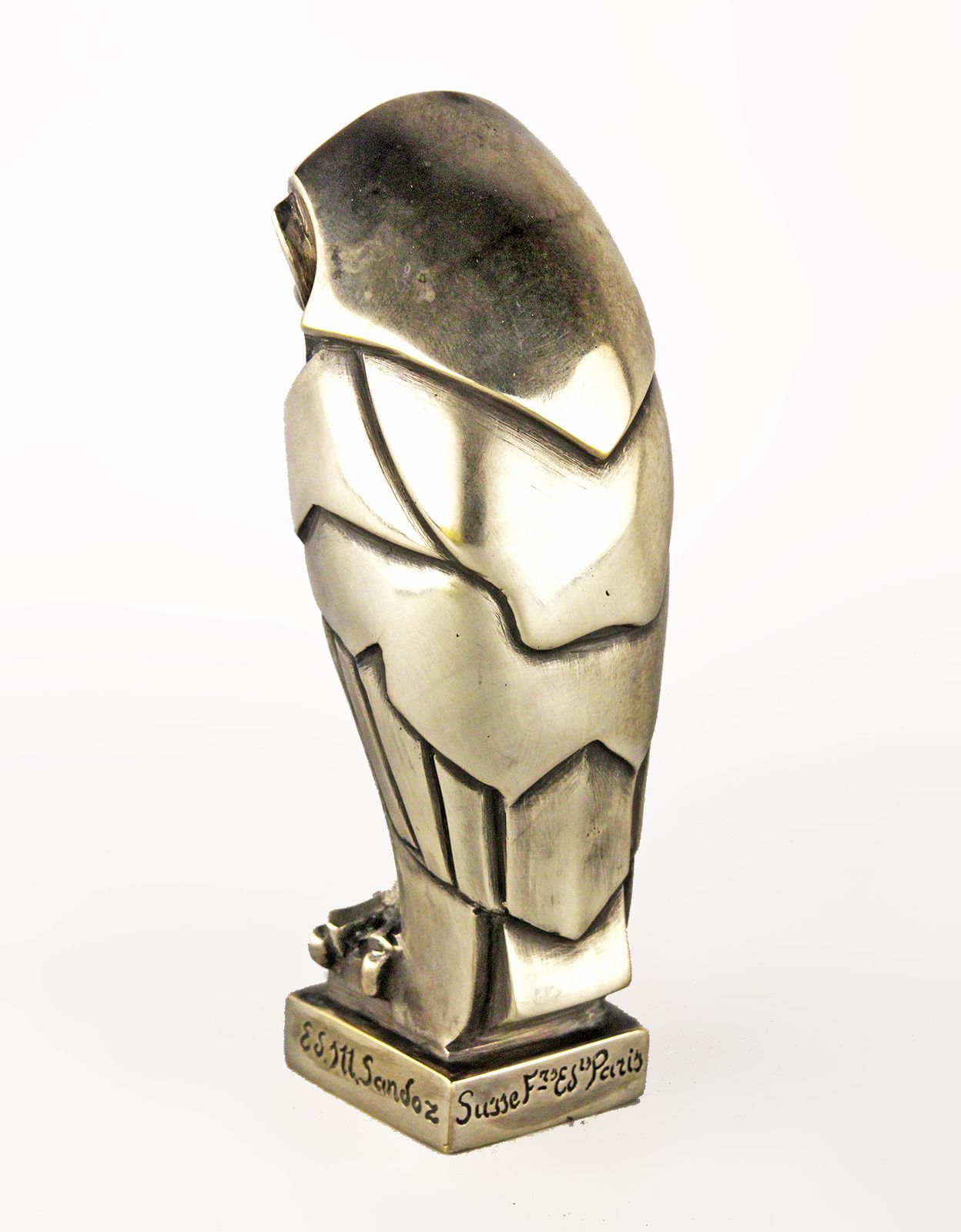 Early 20th Century Art Déco French Nickelled Bronze Owl Shapped Car Mascot By édouard Marcel Sandoz For Susse Frères photo for sale