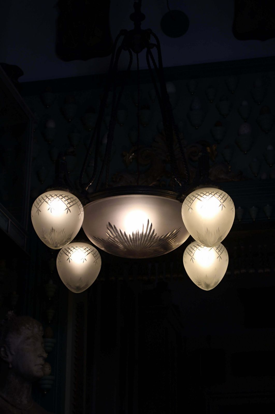 photo furniture Large 19th C Regency Revival Bronze & Glass English Chandelier Pendant Light