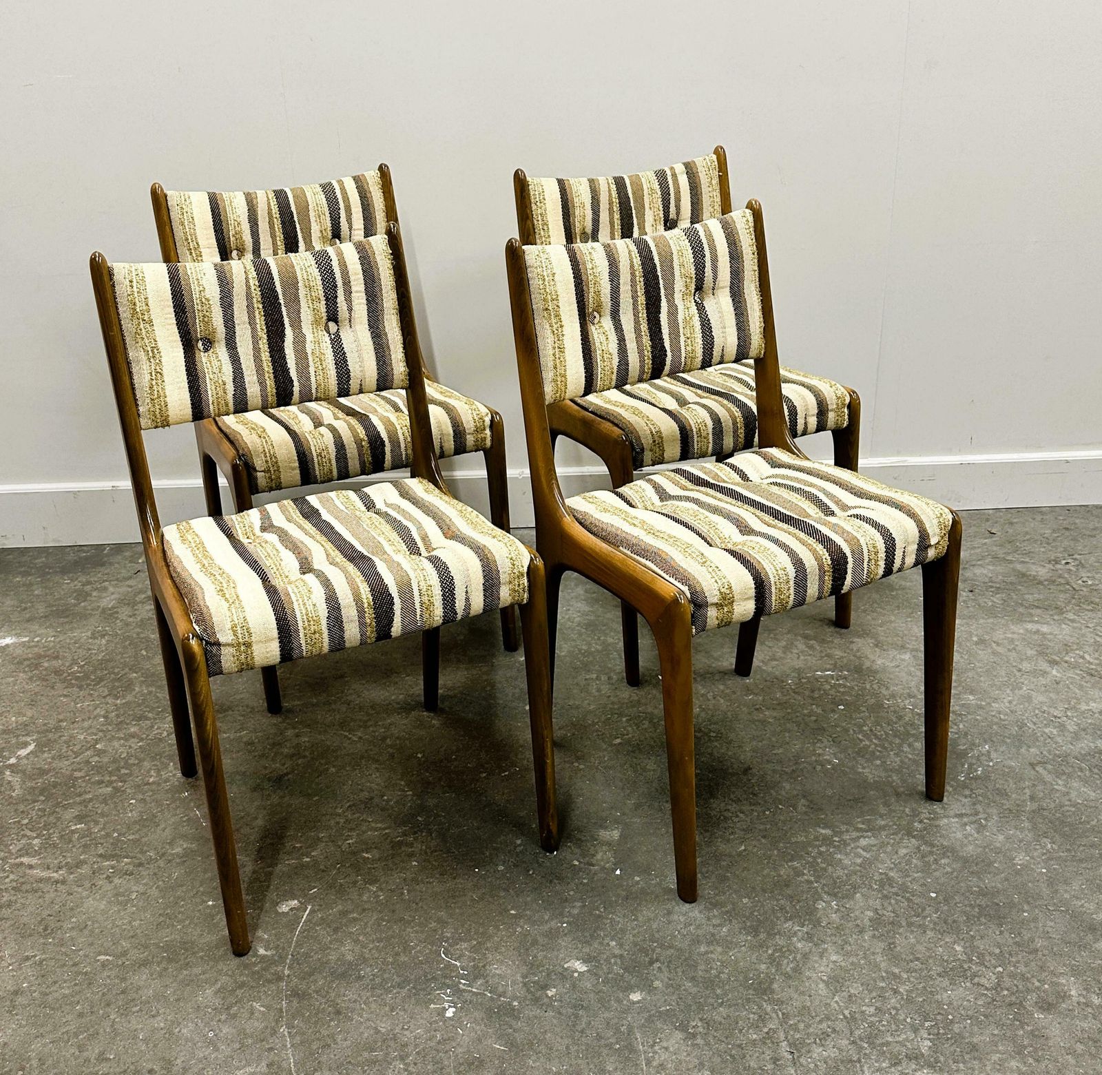 Set Van 4 Teakhouten Deense Eetkamerstoelen Met Bijbehorende Bekleding, Jaren 1970