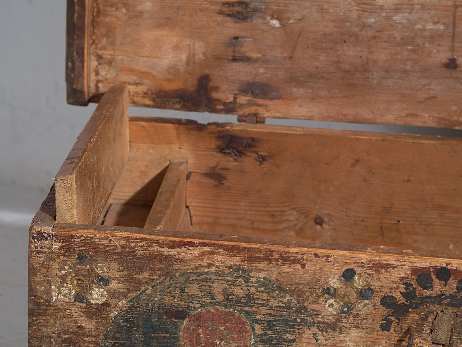 Antique Painted Chest With Floral Motifs (C.1900) #72 photo vinterior