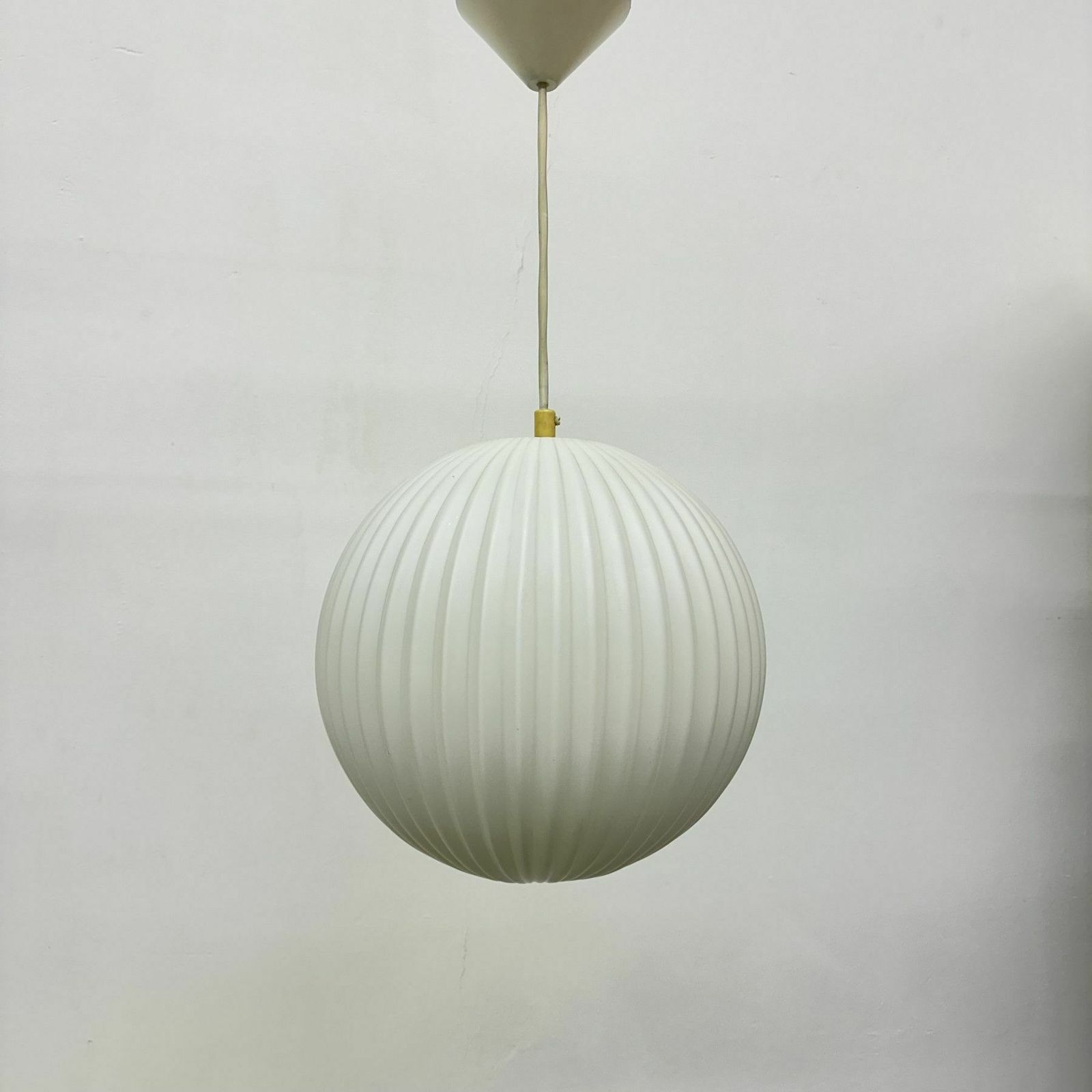 Zeldzame Louis Kalff Voor Philips Hanglamp Met Opalineglas, Ca. Jaren 1960 photo Verlichting