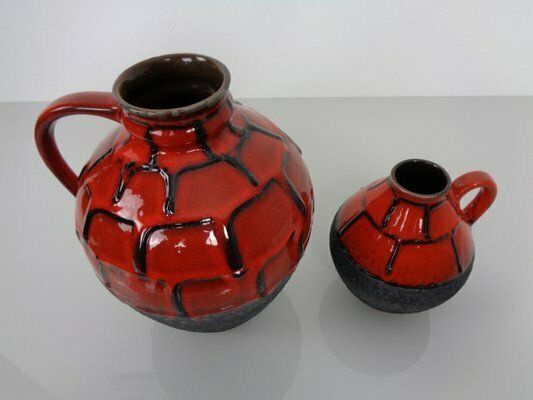 Red & Black Lava Ceramic Vases By Heinz Siery For Carstens, 1960s, Set Of 2 photo vintage