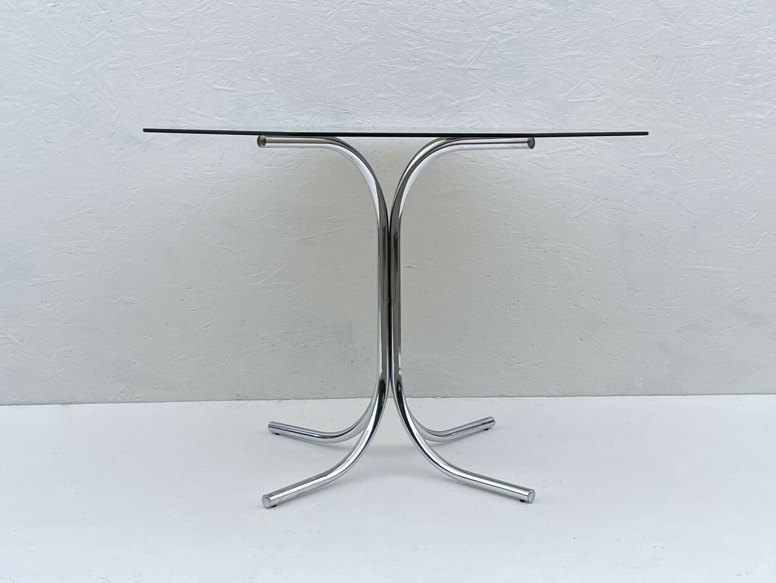 1970's Bauhaus Influenced Chrome And Smoked Glass Hexagonal Dining Table photo 390.0
