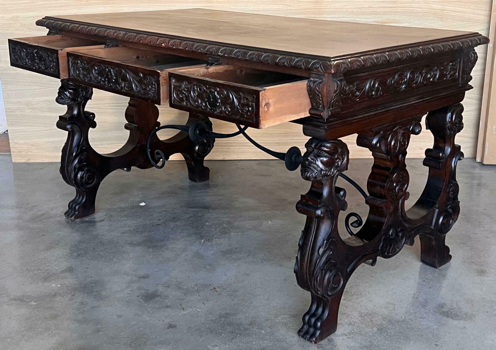 photo vinterior Table de bibliothèque ou bureau baroque espagnol à deux faces en chêne, XIXe siècle