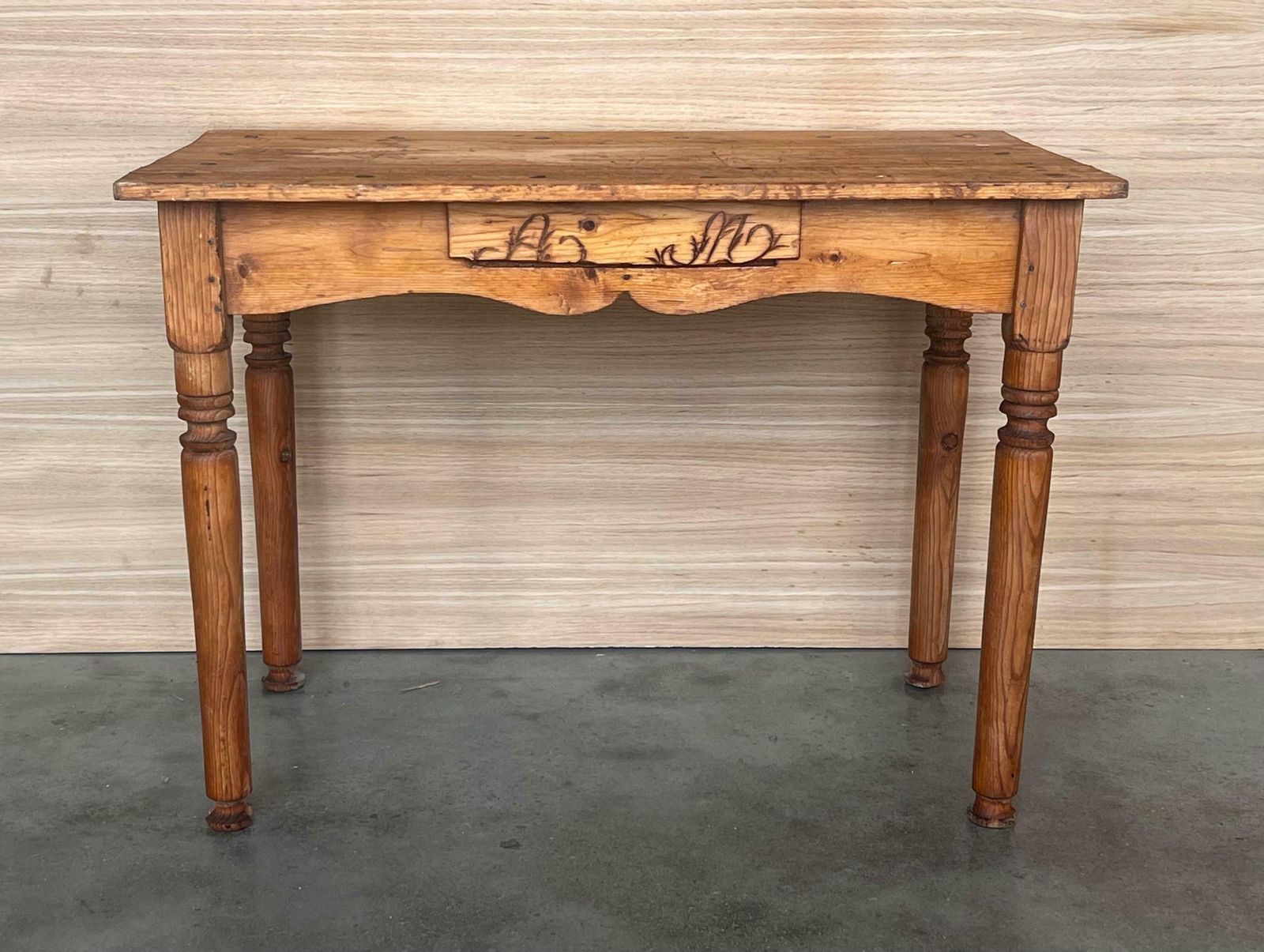 Table console ou table de canapé espagnole rustique en pin « Mobila », avec tiroir photo Mobilier