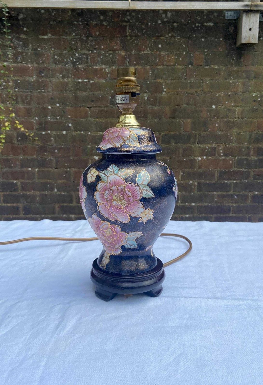 Original Vintage C A Lighting Oriental Ginger Jar Style Table Lamp   Navy And Gold With Pink Bold Flowers   Working Condition