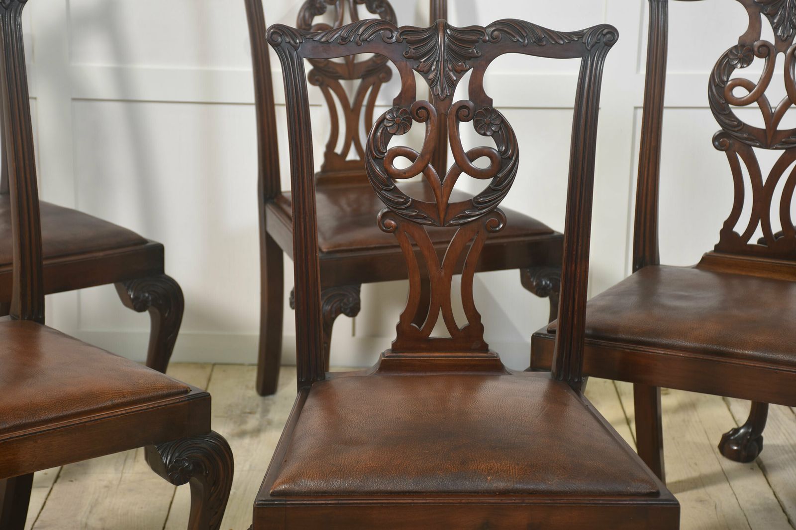 Set Of Eight Mahogany Dining Chairs In Chippendale Style photo vinterior