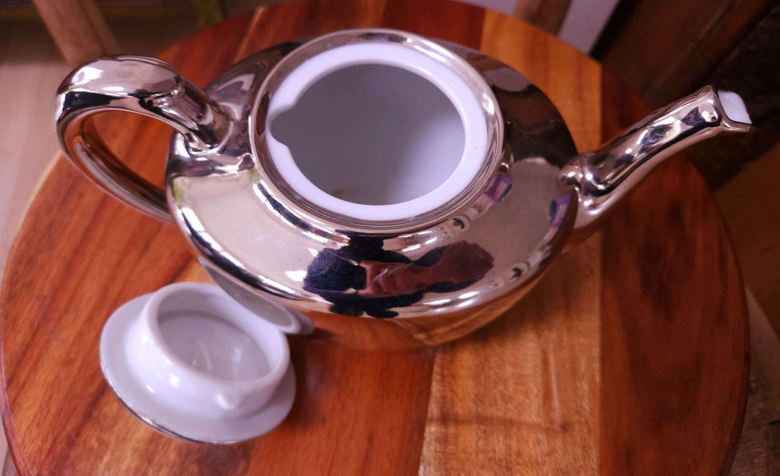 Rare, Mid Century, Royal Worcester, Bone China Teapot In Silver Lustre photo 65.0