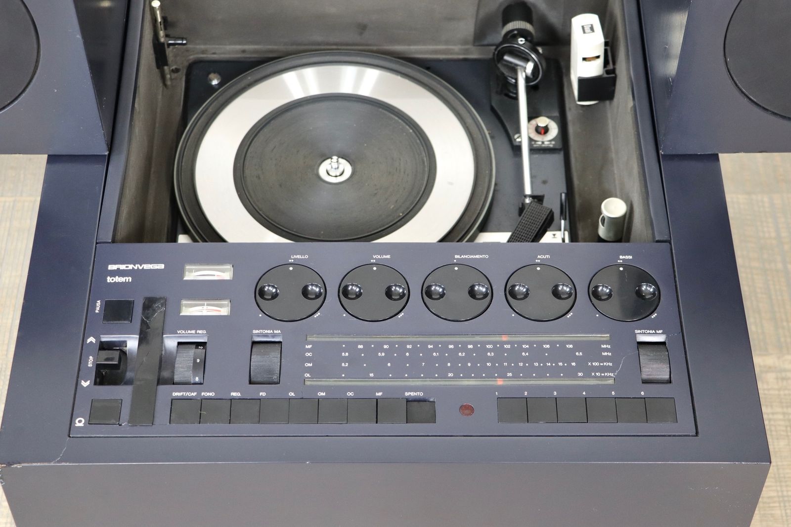 photo vinterior Zeldzame Brionvega Rr130 Totem Radio Door Mario Bellini, Jaren 1970