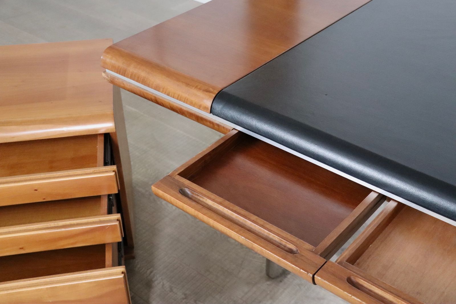 Hans Von Klier For Skipper Executive Desk And Credenza, Italy, 1970s photo vintage