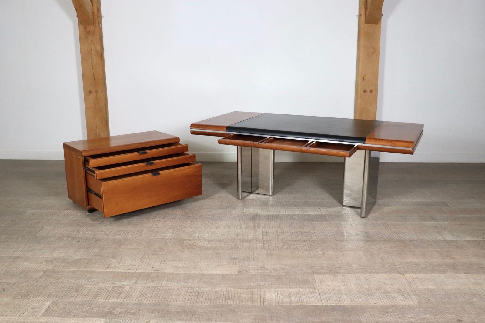 photo furniture Hans Von Klier For Skipper Executive Desk And Credenza, Italy, 1970s