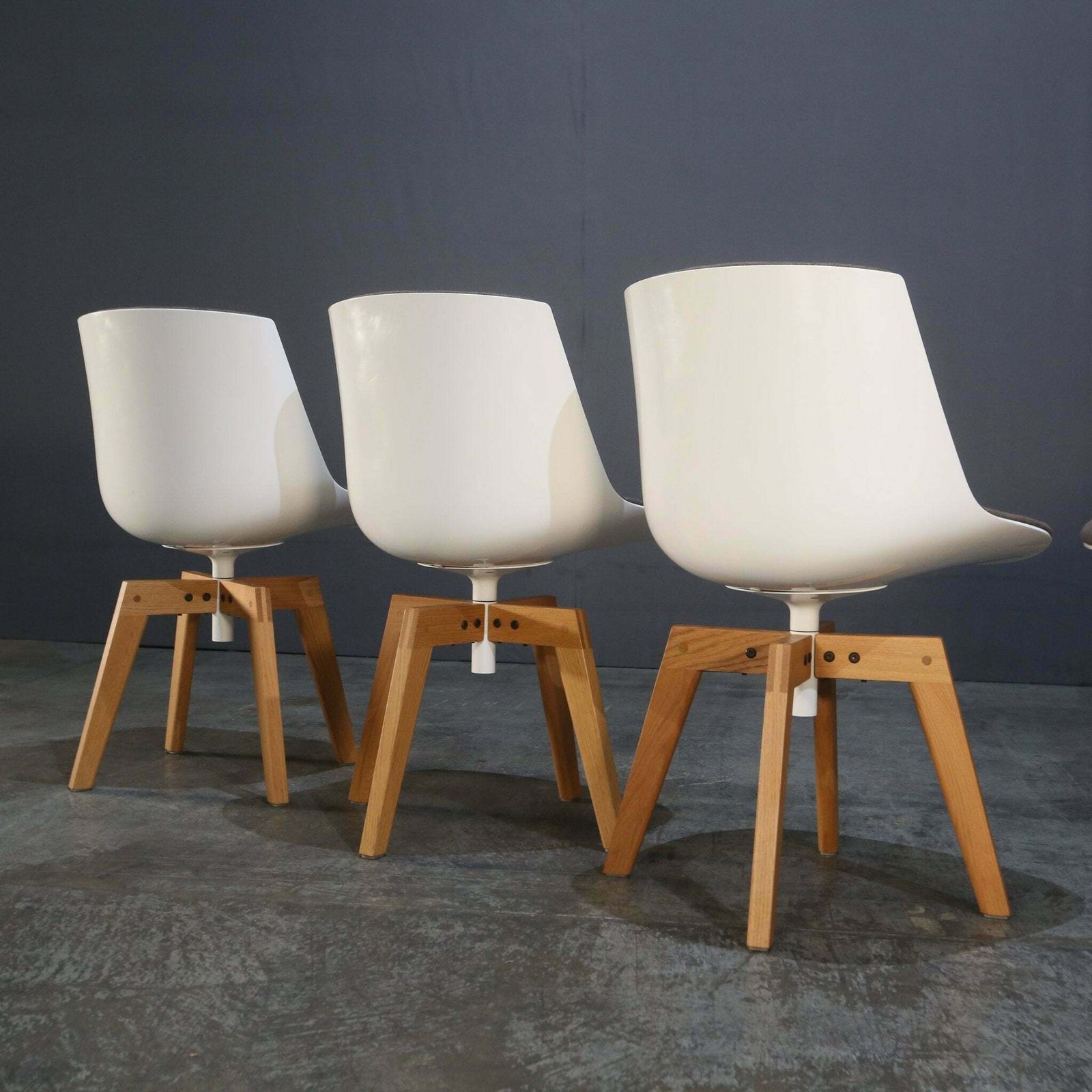 photo for sale Mdf Italia Flow Chair By Jean Marie Massaud