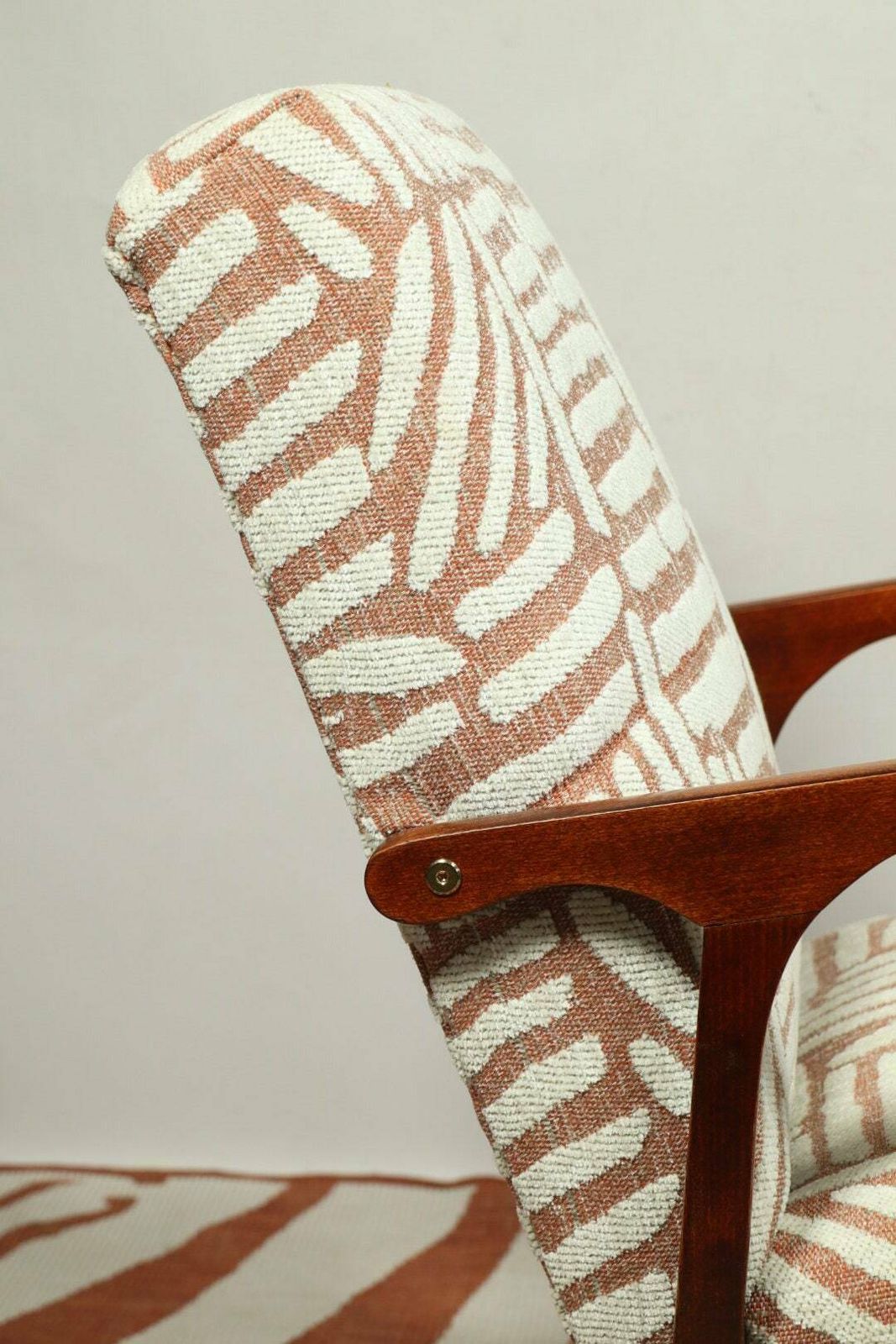photo furniture Mid Century Armchair Fabric Patterns Jacquard Upholstery Walnut Wood, Refurbished