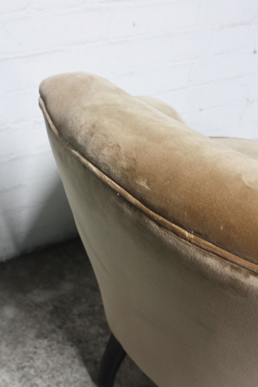 An 18th Century Napoleonic Tub Chair In Mink Coloured Velvet photo vinterior