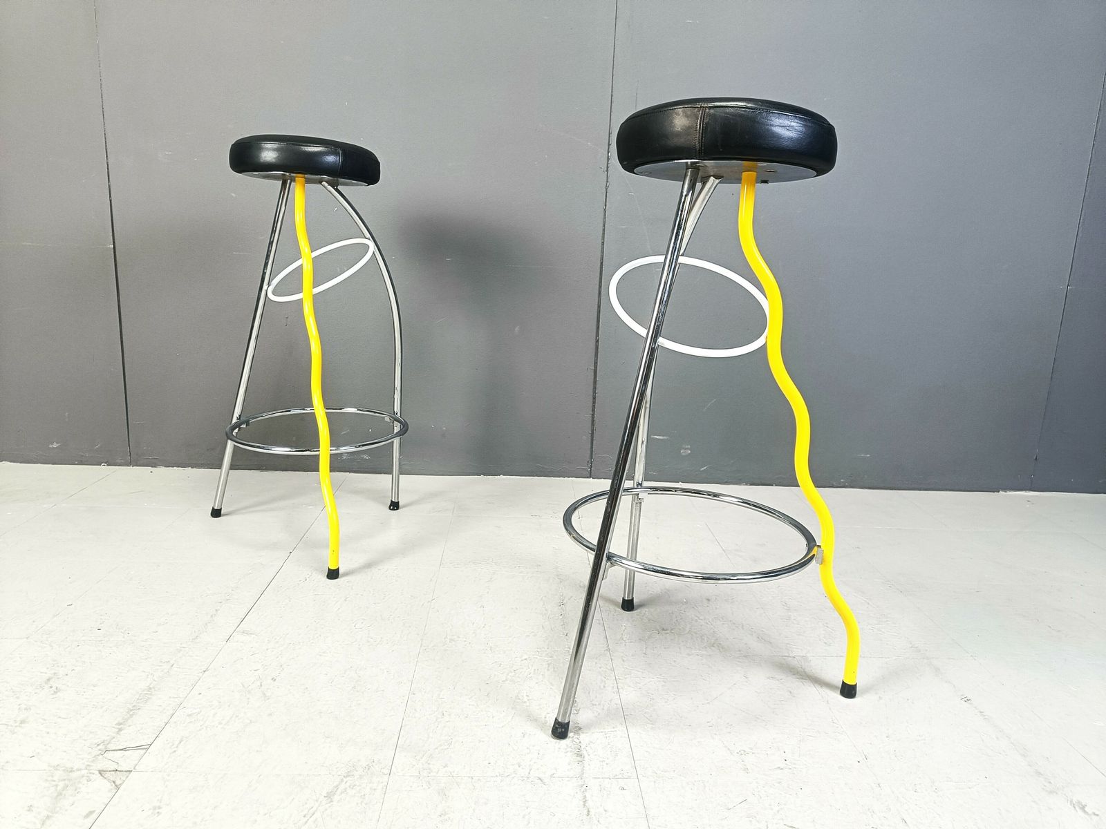 Pair Of Duplex Stools By Javier Mariscal For Bd 1980's Memphis photo vinterior