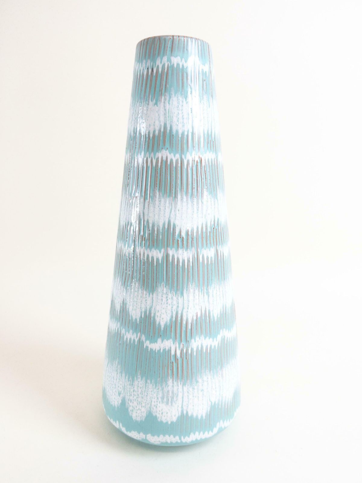 Waechtersbach Ceramic Vase   West German Ceramic Vase   Mint Textured Cone Vase   29 Cm Tall photo buy